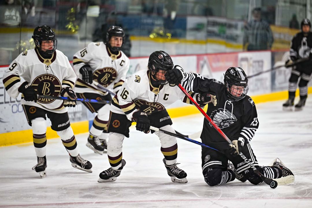 Puck drops on ND state girls' hockey tournament in Fargo