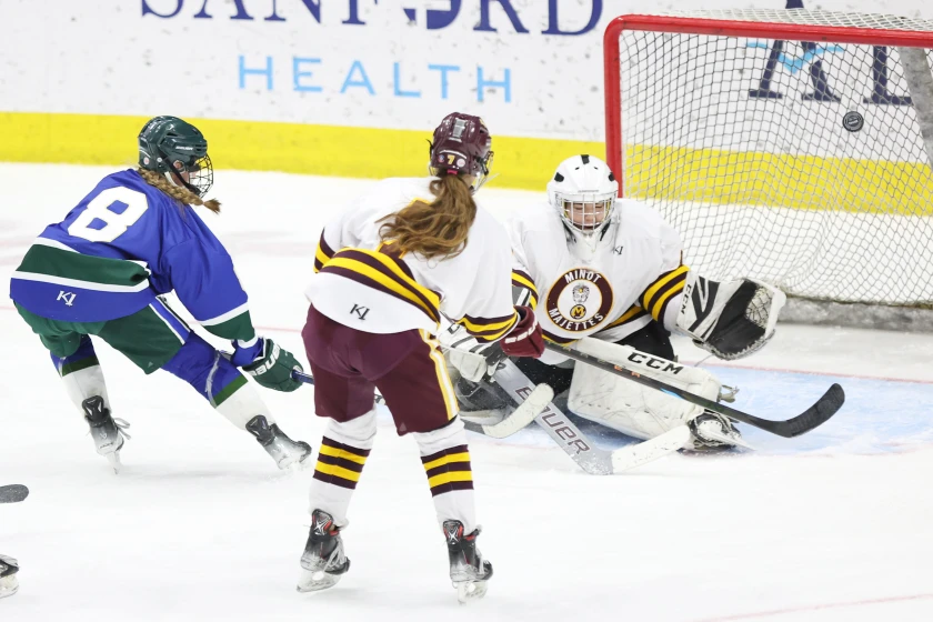 Girls Hockey