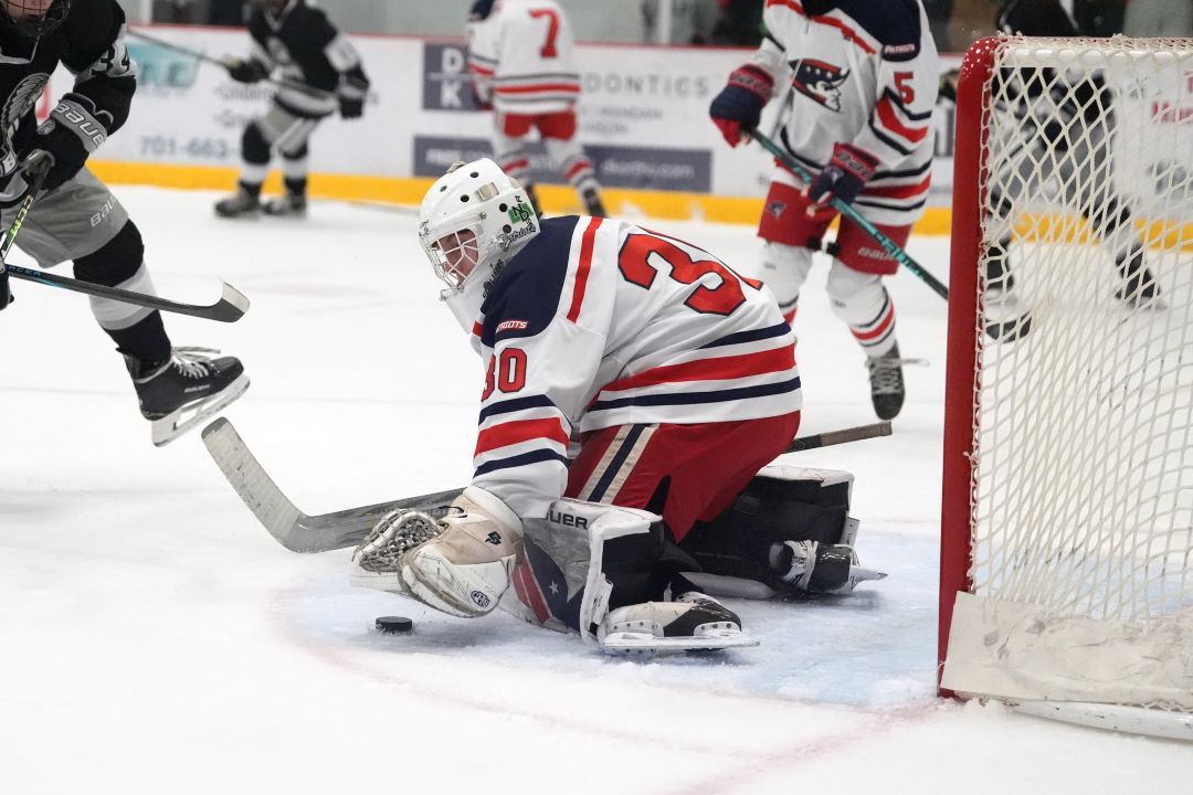 Boys Hockey