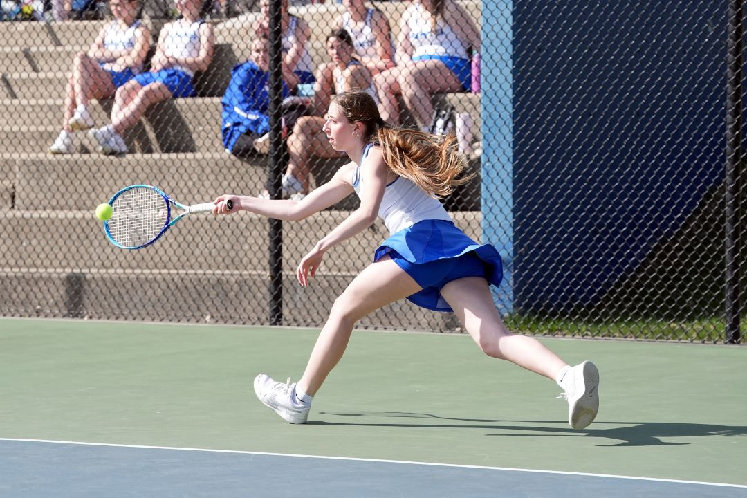 Girls Tennis