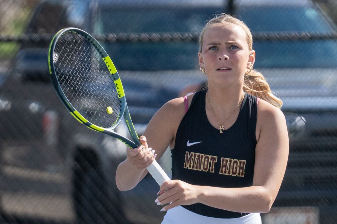 Girls Tennis