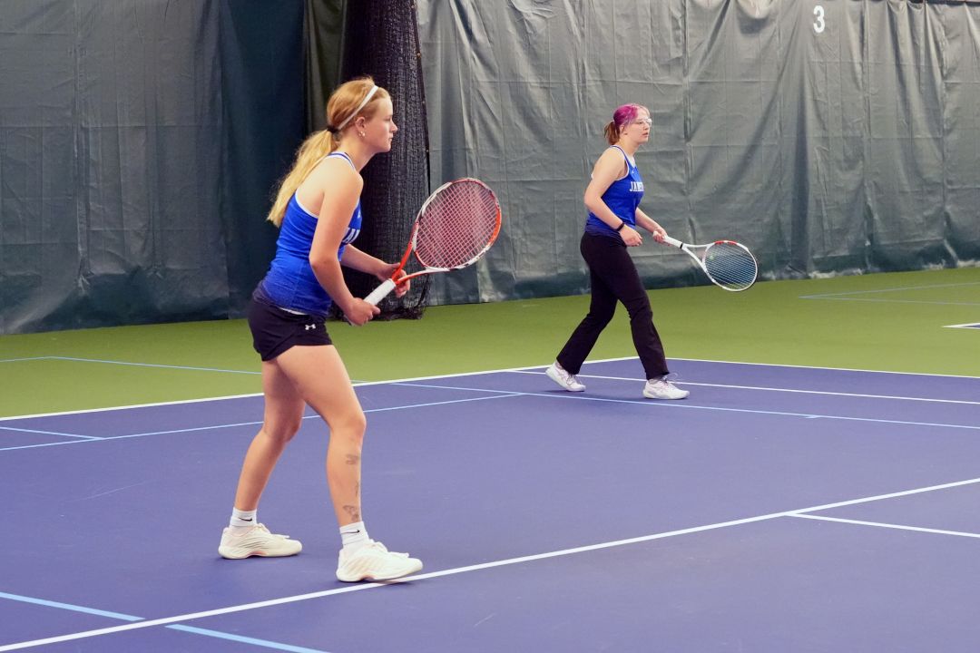 Girls Tennis
